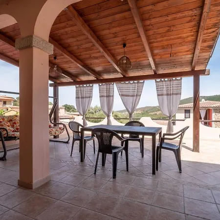 Holiday home Casa Del Sole Splendida Casa Con Terrazza Vista Mare Budoni